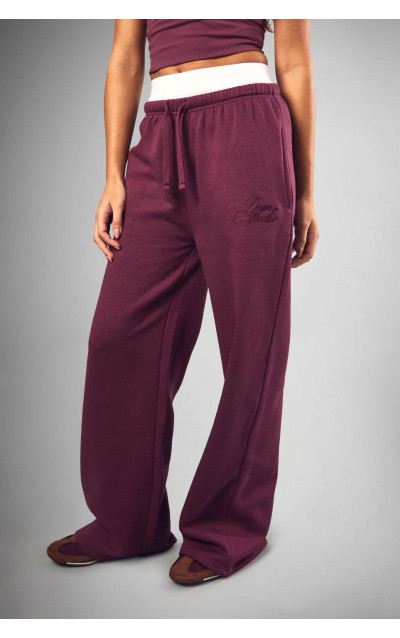 Сценарій контрасту DSGN Studio Пряма бігова нога