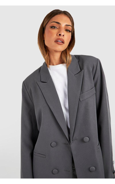 Двобортний блейзер вільного крою