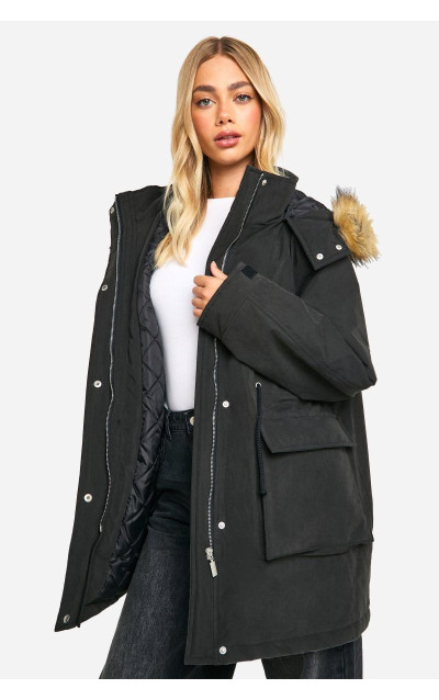 Парка з капюшоном і кишенями