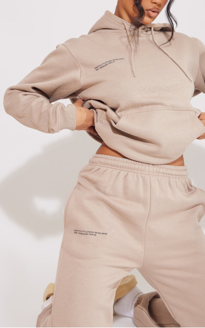PRETTYLITTLETHING Mocha Створено в 2012 році