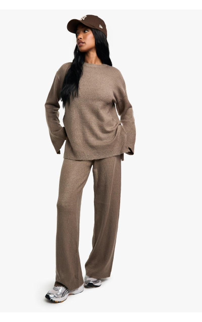 М'який в'язаний джемпер і спалаху в’язаний коордін