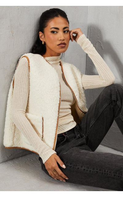 М'яка плюшева блискавка через Gilet