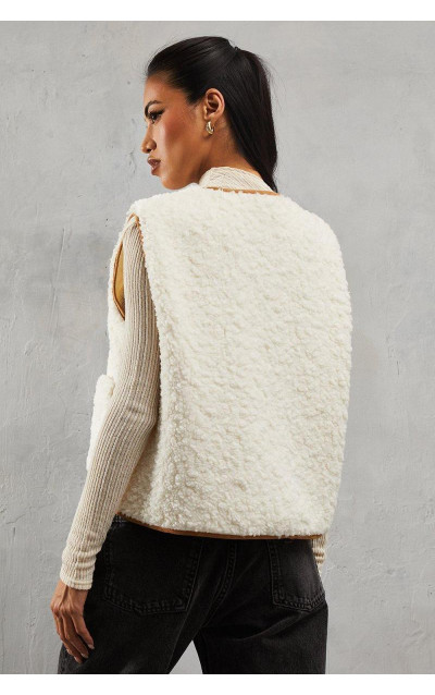 М'яка плюшева блискавка через Gilet