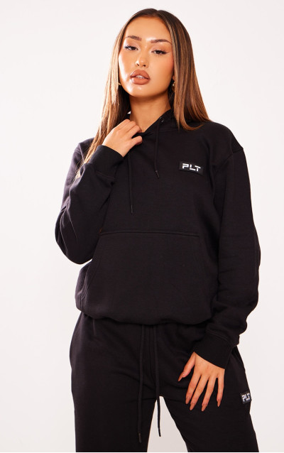 Худі PRETTYLITTLETHING Petite Black Badge Detail Oversize