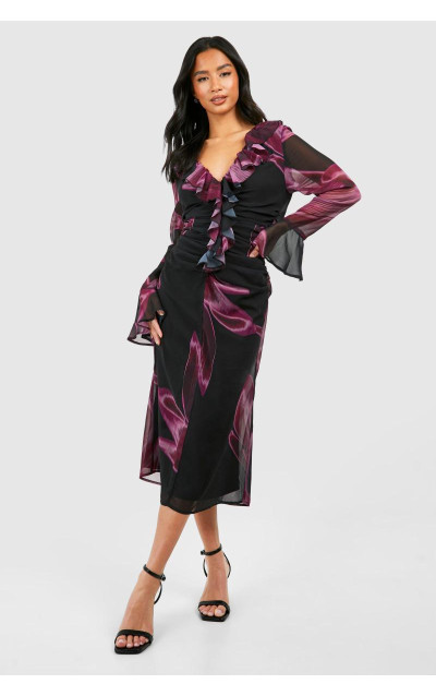 Маленька темна сукня мідаксі з рюшами та рюшами