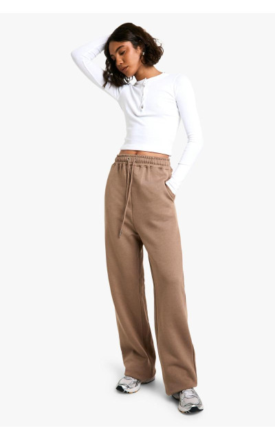 Високий базовий пробіг прямого ноги