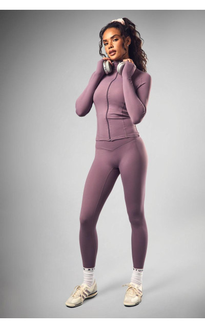 DSGN Supersoft Sculpt Zip через спортивну куртку